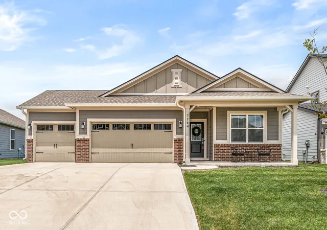 Homes for sale in Whitestown, IN | 7264 Firestone Rd, Whitestown, IN 46075 | MLS# 22107152
