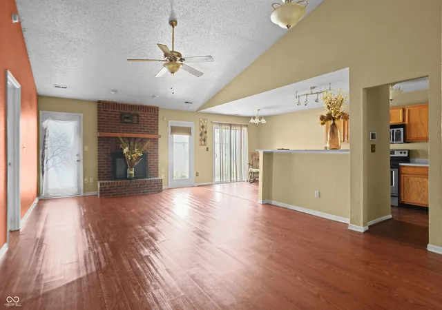 Photo 3 of Sale Pending at 5850 Woodcote Dr, Indianapolis, IN 46221 | MLS# 22107167 | Listing updated on 2026-08-07