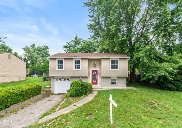 Photo 1 of Sale Pending at 9008 Panorama Ct, Indianapolis, IN 46234 | MLS# 22107198 | Listing updated on 2026-08-24