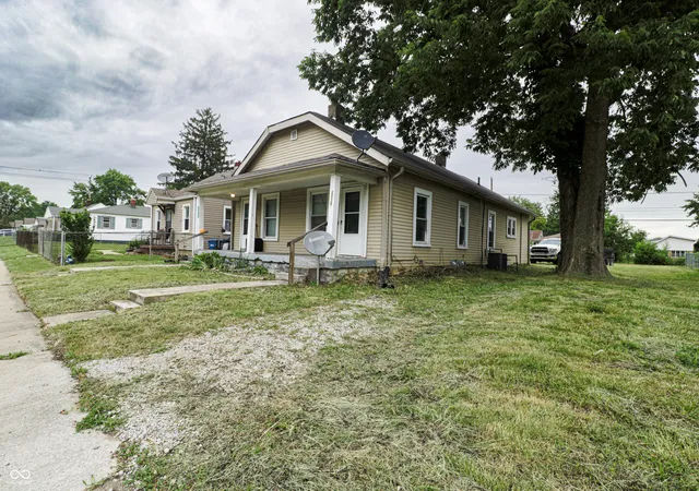 Photo 2 of Sale Pending at 2617 S Lockburn St, Indianapolis, IN 46241 | MLS# 22107235 | Listing updated on 2026-09-25