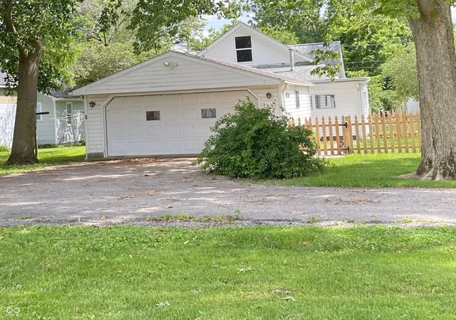 16th image of 806 E Taylor St, Ladoga, IN 47954 | MLS# 22107236