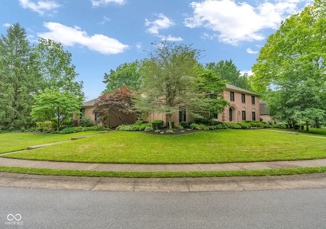 3rd image of 1213 Alderly Rd, Indianapolis, IN 46260 | MLS# 22107264