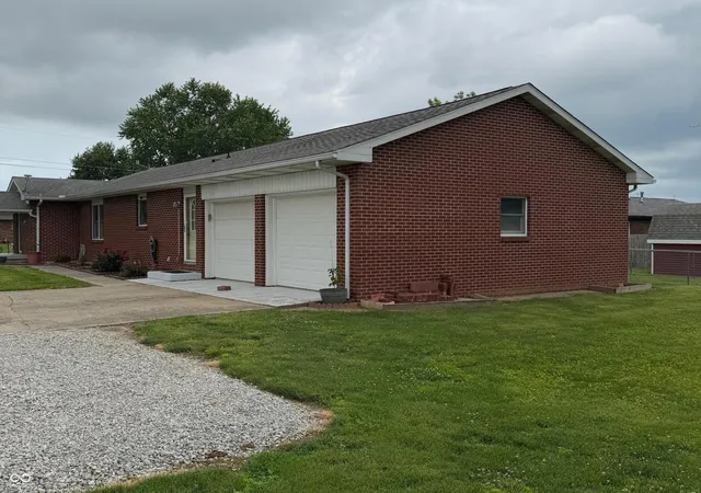 4th image of 130 W Redbud St, Marshall, IN 47859 | MLS# 22107276