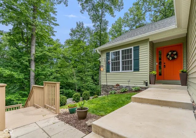 Photo 3 of Single family home for sale at 6870 Four Mile Ridge Rd, Nashville, IN 47448 | MLS# 22107292 | Listing updated on 2026-09-05