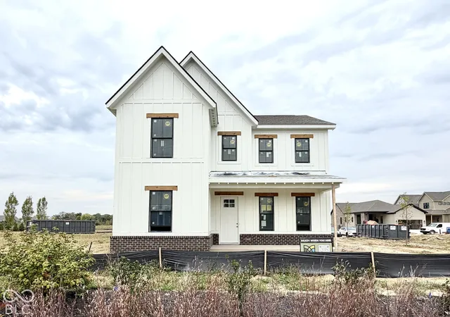 Photo 1 of Single family home for sale at 17274 Ditch Rd, Westfield, IN 46074 | MLS# 22107302 | Listing updated on 2026-10-01