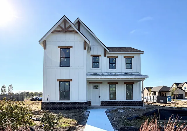 Single family home for sale at 17274 Ditch Rd, Westfield, IN 46074 | MLS# 22107302