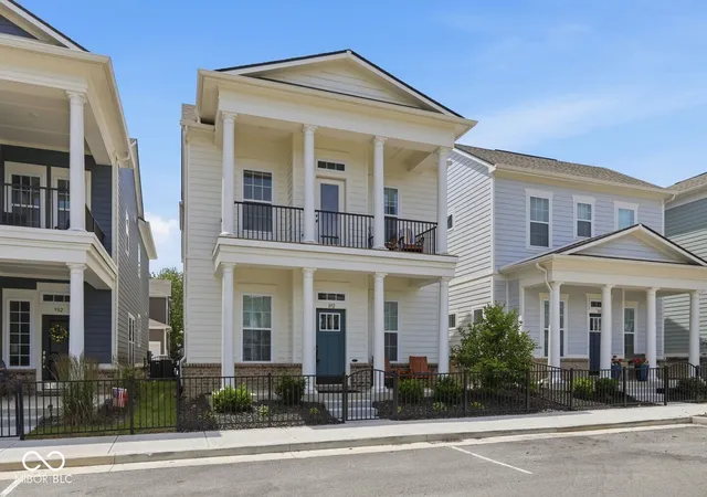 1st image of 892 Templeton Dr, Carmel, IN 46032 | MLS# 22107339
