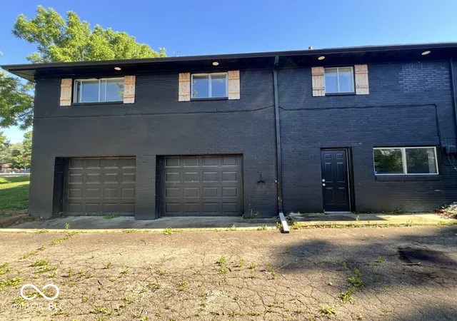 Photo 3 of Sale Pending at 4602 N Ritter Ave, Indianapolis, IN 46226 | MLS# 22107342 | Listing updated on 2026-08-28