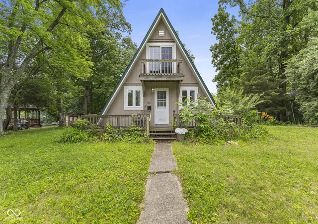 1st image of 5801 Paradise Dr, Martinsville, IN 46151 | MLS# 22107379