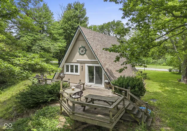 5th image of 5801 Paradise Dr, Martinsville, IN 46151 | MLS# 22107379