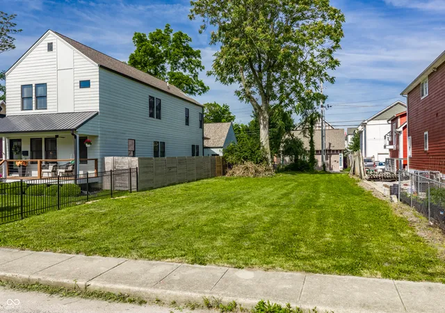 Photo 3 of Land for sale at 1824 Ruckle St, Indianapolis, IN 46202 | MLS# 22107394 | Listing updated on 2026-06-12