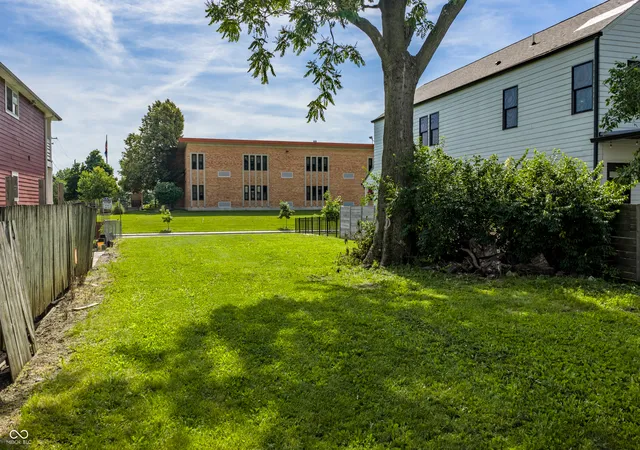 Photo 4 of Land for sale at 1824 Ruckle St, Indianapolis, IN 46202 | MLS# 22107394 | Listing updated on 2026-06-12