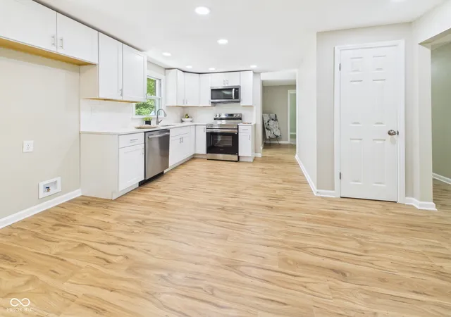 Photo 3 of Single family home for sale at 515 Hawthorne Ave, Anderson, IN 46011 | MLS# 22107395 | Listing updated on 2026-09-18
