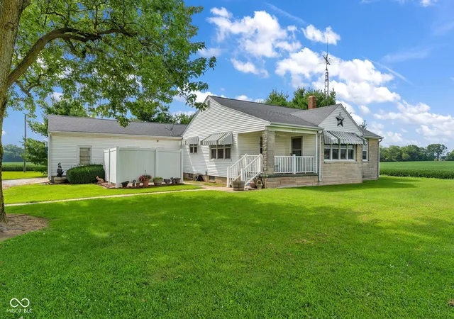 2nd image of 4725 N Us Hwy 231, Crawfordsville, IN 47933 | MLS# 22107420