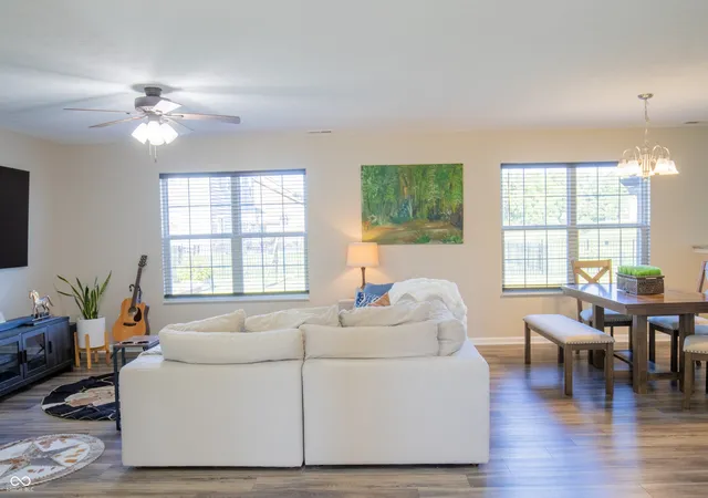 3rd image of 17734 Bentgrass Dr, Noblesville, IN 46062 | MLS# 22107425