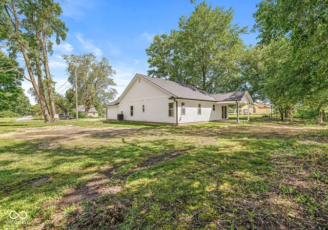 Homes for sale in Colfax, IN | 509 W Main St, Colfax, IN 46035 | MLS# 22107430