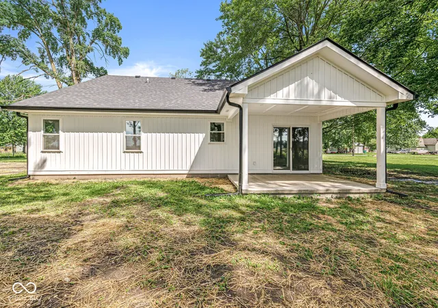 Homes for sale in Colfax, IN | 509 W Main St, Colfax, IN 46035 | MLS# 22107430