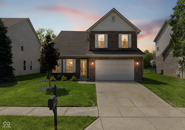 Photo 1 of Single family home for sale at 8716 N Springview Dr, Mc Cordsville, IN 46055 | MLS# 22107431 | Listing updated on 2026-10-07