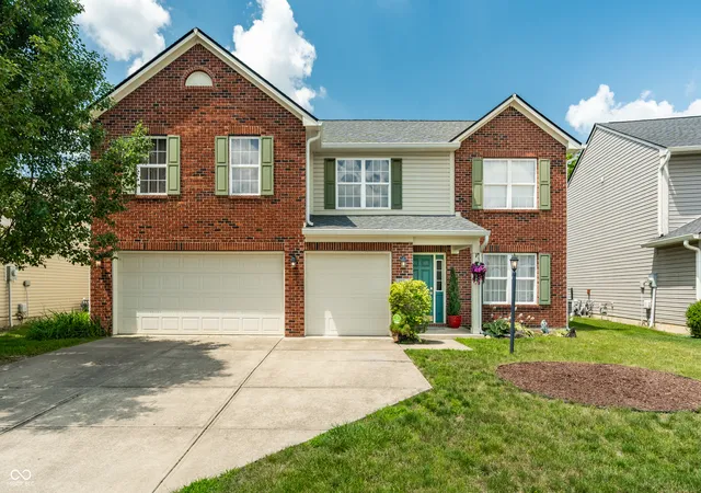 Photo 2 of Sale Pending at 1838 Irish Lake Ln, Indianapolis, IN 46239 | MLS# 22107447 | Listing updated on 2026-08-14