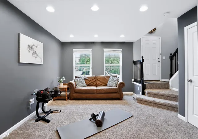 Photo 4 of Townhouse for sale at 9522 Park Meridian Dr, Indianapolis, IN 46260 | MLS# 22107457 | Listing updated on 2026-09-30