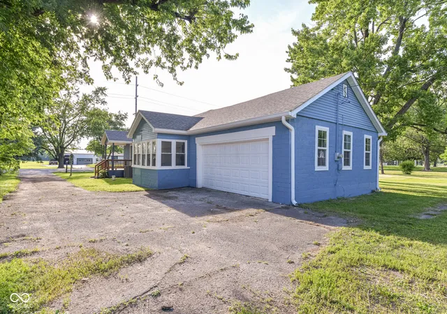 Homes for sale in Lapel, IN | 2140 State Road 13, Lapel, IN 46051 | MLS# 22107477