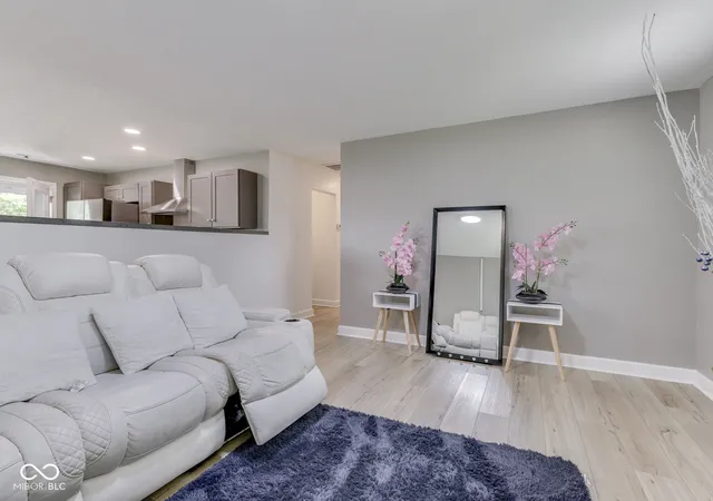 Photo 3 of Sale Pending at 521 S 4th Avenue, Beech Grove, IN 46107 | MLS# 22107485 | Listing updated on 2026-07-31