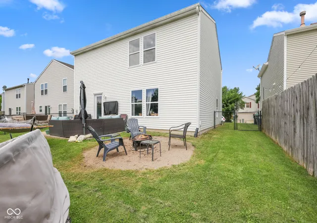 31st image of 2545 Harvest Moon Dr, Greenwood, IN 46143 | MLS# 22107521