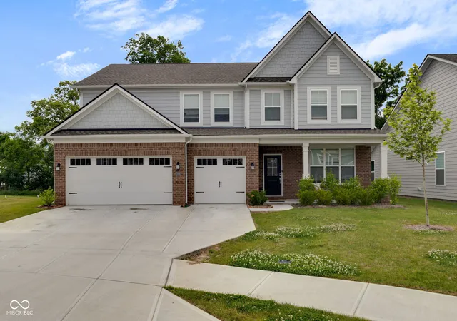 1st image of 19490 Honeylocust Gln, Noblesville, IN 46062 | MLS# 22107530