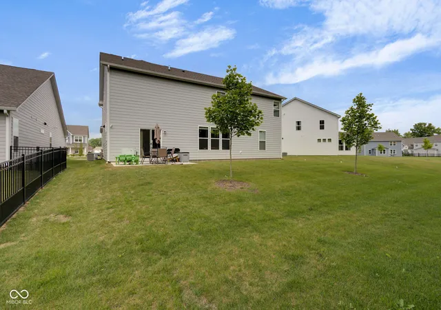 59th image of 19490 Honeylocust Gln, Noblesville, IN 46062 | MLS# 22107530