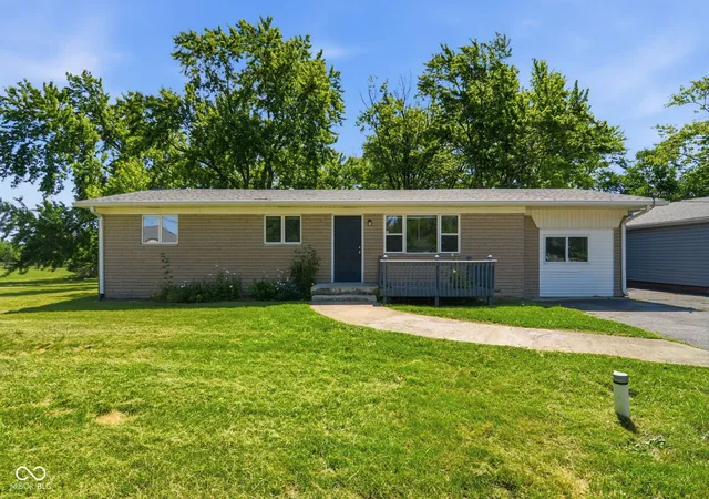 Homes for sale in Camby, IN | 8439 Trotter Rd, Camby, IN 46113 | MLS# 22107549