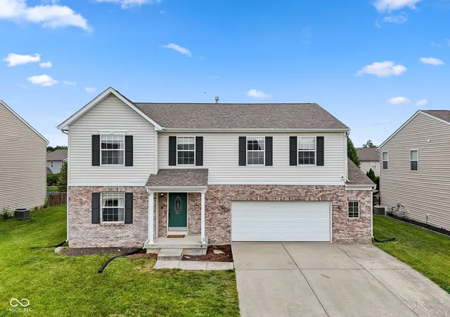 Homes for sale in Indianapolis, IN | 10522 Patoka Rd, Indianapolis, IN 46239 | MLS# 22107556