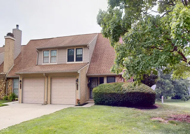 Photo 1 of Condo for sale at 4422 Abby Crk Ln, Indianapolis, IN 46205 | MLS# 22107560 | Listing updated on 2026-08-20
