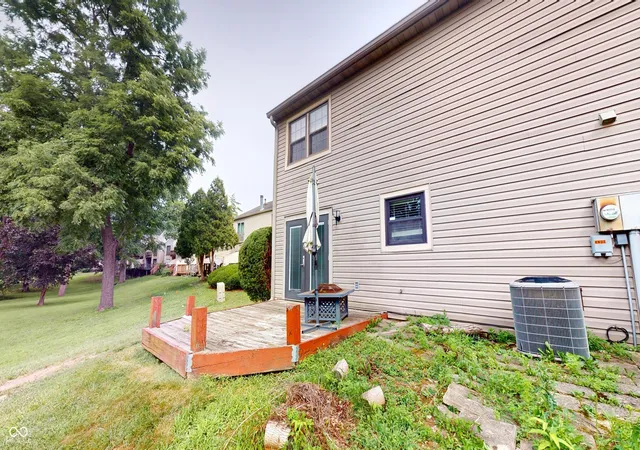 Photo 3 of Condo for sale at 4422 Abby Crk Ln, Indianapolis, IN 46205 | MLS# 22107560 | Listing updated on 2026-09-25