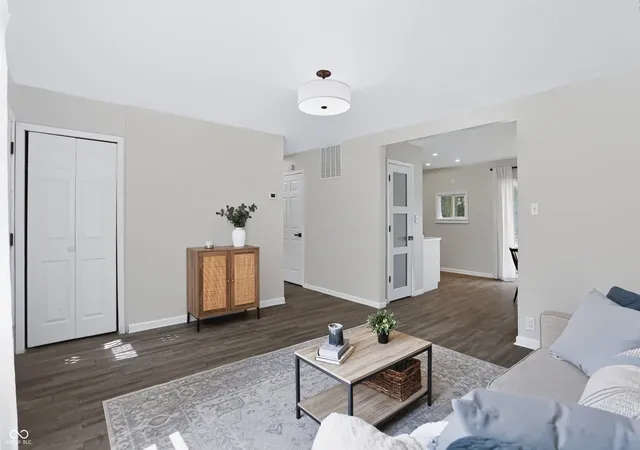 4th image of 3250 Davis, Indianapolis, IN 46221 | MLS# 22107590