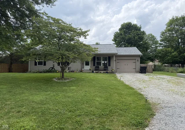 Homes for sale in Coatesville, IN | 205 Jefferson, Coatesville, IN 46121 | MLS# 22107603