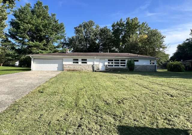 Photo 1 of Sale Pending at 2319 E Loretta Dr, Indianapolis, IN 46227 | MLS# 22107619 | Listing updated on 2026-09-23