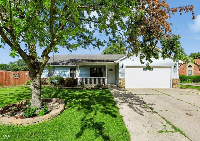 1st image of 7639 Southern Lakes, Indianapolis, IN 46237 | MLS# 22107635
