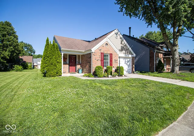 Homes for sale in Fishers, IN | 9709 River Oak Ln E, Fishers, IN 46038 | MLS# 22107663