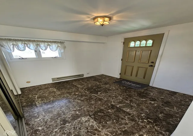 4th image of 2428 Main St, Elwood, IN 46036 | MLS# 22107669