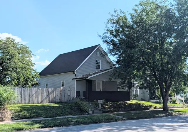 1st image of 496 E Columbus St, Martinsville, IN 46151 | MLS# 22107686