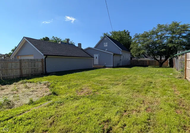 4th image of 496 E Columbus St, Martinsville, IN 46151 | MLS# 22107686