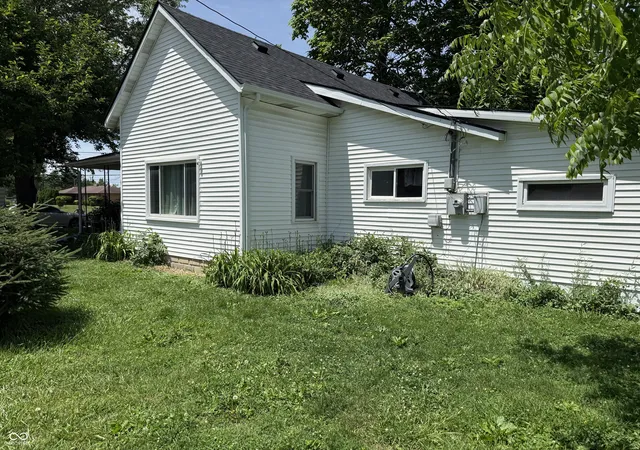 Homes for sale in Alexandria, IN | 901 Columbia Ave, Alexandria, IN 46001 | MLS# 22107689