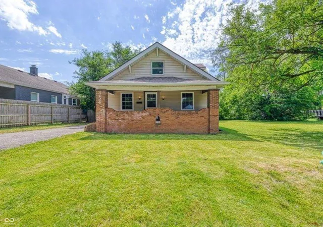 Photo 2 of Sale Pending at 3424 N Grant Ave, Indianapolis, IN 46218 | MLS# 22107697 | Listing updated on 2026-08-28