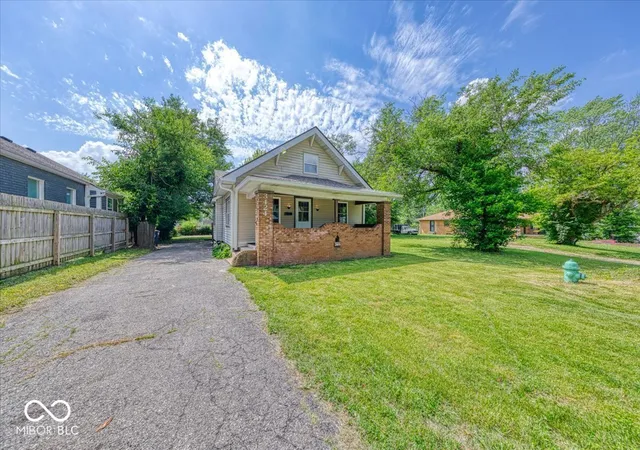 Photo 2 of Sale Pending at 3424 N Grant Ave, Indianapolis, IN 46218 | MLS# 22107697 | Listing updated on 2026-08-28