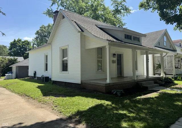 2nd image of 206 6th St, Covington, IN 47932 | MLS# 22107715