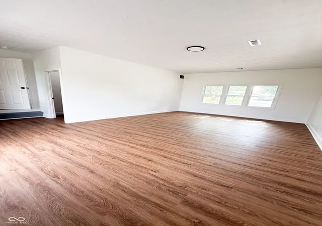 Photo 3 of Sale Pending at 3547 Horner Dr, Indianapolis, IN 46239 | MLS# 22107743 | Listing updated on 2026-09-04