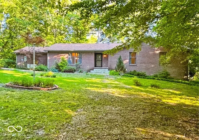 Photo 1 of Single family home for sale at 1492 Ranch Trl, Martinsville, IN 46151 | MLS# 22107774 | Listing updated on 2026-08-31