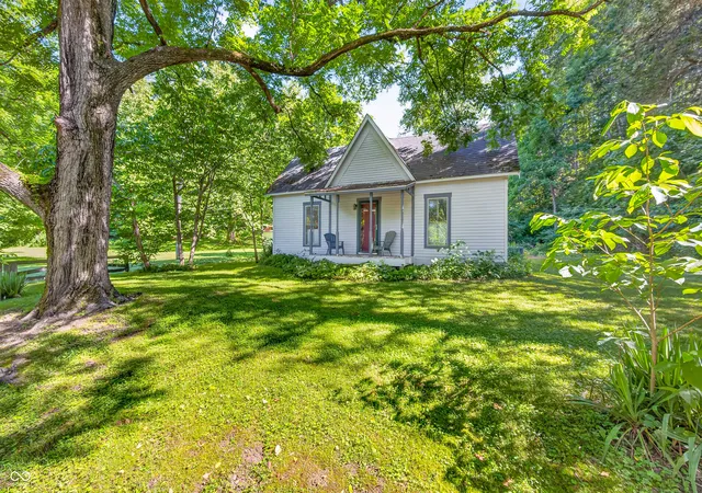 Homes for sale in Nashville, IN | 1021 Combs Rd, Nashville, IN 47448 | MLS# 22107788
