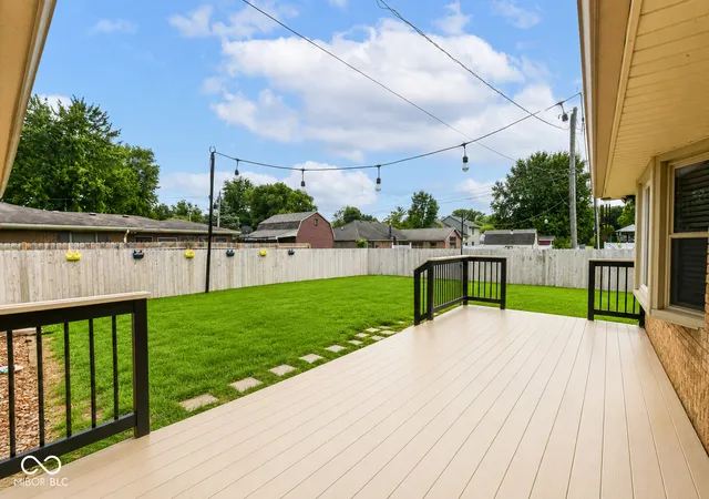 2nd image of 7411 Plantation Dr, Anderson, IN 46013 | MLS# 22107825