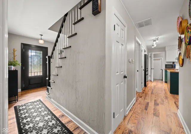 5th image of 7151 Lindenwood Dr, Indianapolis, IN 46227 | MLS# 22107827